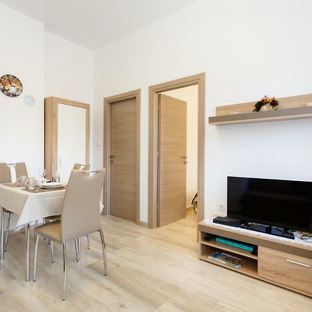 Apartment Rosemary 24 Krk Town Exterior foto