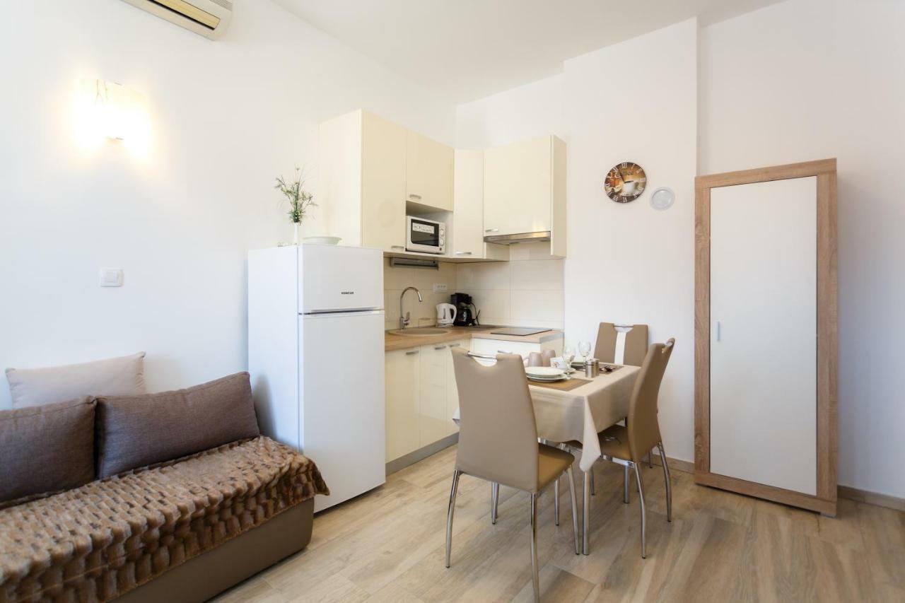 Apartment Rosemary 24 Krk Town Exterior foto